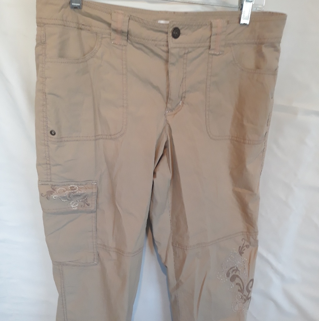 Nwot Cache Capris